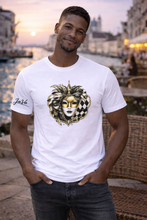 Lade das Bild in den Galerie-Viewer, Harlekin Mask – Elegance Edition - Premium Unisex Shirt mit Statement Print &amp; Sleeve Branding

