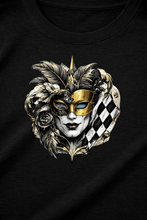 Lade das Bild in den Galerie-Viewer, Harlekin Mask – Elegance Edition - Premium Unisex Shirt mit Statement Print &amp; Sleeve Branding
