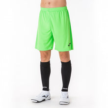 Lade das Bild in den Galerie-Viewer, FSV-Joma-100053.020
NOBEL-SHORTS GRÜN FLUOR
