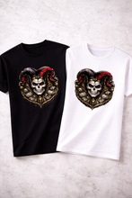 Lade das Bild in den Galerie-Viewer, Harlekin Heart Skull – Duality Edition - Premium Unisex Shirt mit Statement Print &amp; Sleeve Branding
